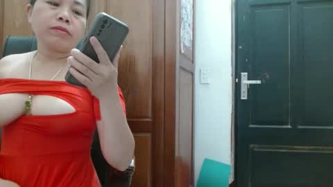 Snapshot of blowy079 chatting on October 23, 10:14 am blowy079 online show from October 23, 10:14 am