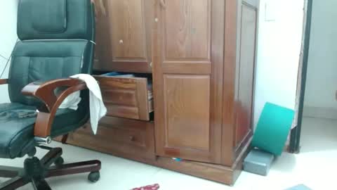 Snapshot of blowy079 chatting on October 24, 7:16 am blowy079 online show from October 24, 7:16 am