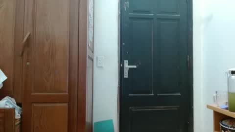 Snapshot of blowy079 chatting on November 15, 5:49 am blowy079 online show from November 15, 5:49 am