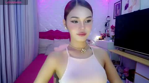 Snapshot of blue_aiveexx chatting on June 29, 2:18 am aivee online show from June 29, 2:18 am