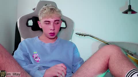 TAY   online show from December 1, 4:29 pm