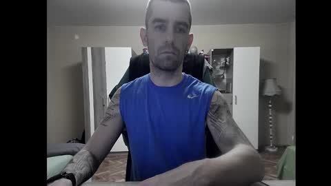 Snapshot of blue_eyed_wolf chatting on December 25, 7:45 pm Runaway online show from December 25, 7:45 pm