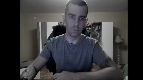 Snapshot of blue_eyed_wolf chatting on December 28, 8:47 pm Runaway online show from December 28, 8:47 pm