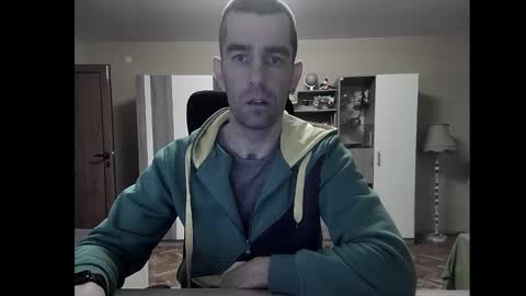 Snapshot of blue_eyed_wolf chatting on December 30, 2:40 pm Runaway online show from December 30, 2:40 pm