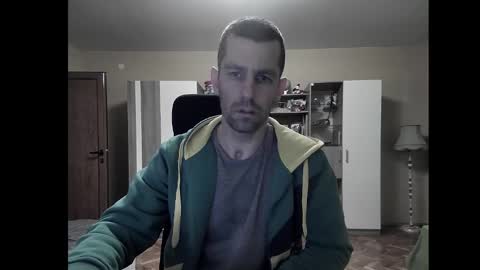 Snapshot of blue_eyed_wolf chatting on January 2, 2:57 pm Runaway online show from January 2, 2:57 pm