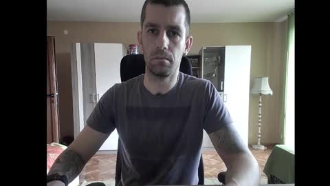 Snapshot of blue_eyed_wolf chatting on January 10, 12:15 pm Runaway online show from January 10, 12:15 pm