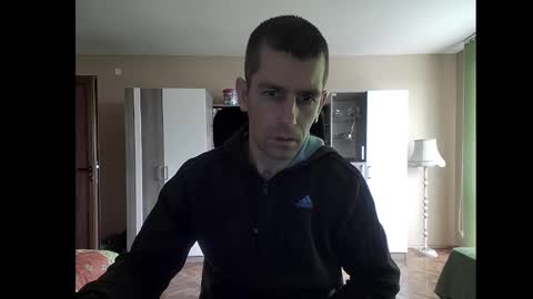 Snapshot of blue_eyed_wolf chatting on January 14, 9:24 am Runaway online show from January 14, 9:24 am