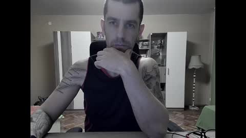 Snapshot of blue_eyed_wolf chatting on February 2, 4:11 pm Runaway online show from February 2, 4:11 pm