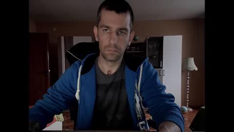 Snapshot of blue_eyed_wolf chatting on February 9, 3:01 pm Runaway online show from February 9, 3:01 pm