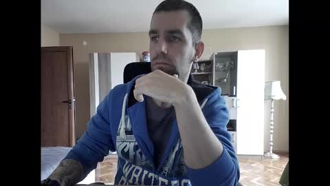 Snapshot of blue_eyed_wolf chatting on February 28, 12:31 pm Runaway online show from February 28, 12:31 pm