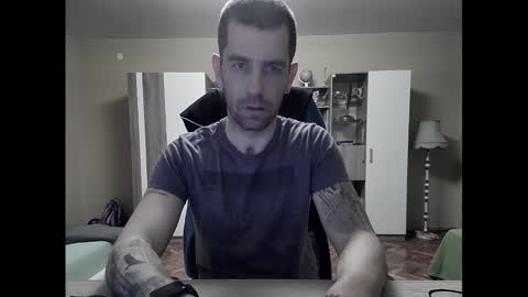 Snapshot of blue_eyed_wolf chatting on March 8, 7:53 pm Runaway online show from March 8, 7:53 pm