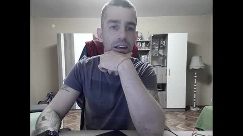 Snapshot of blue_eyed_wolf chatting on March 11, 9:04 pm Runaway online show from March 11, 9:04 pm