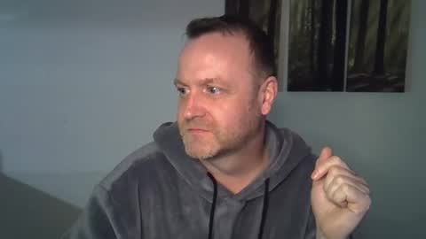 Snapshot of blue_eyes_paul chatting on April 5, 11:46 pm blue_eyes_paul online show from April 5, 11:46 pm