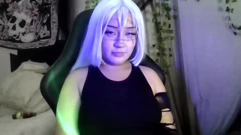 Snapshot of blue_katt chatting on November 28, 10:45 pm blue katt online show from November 28, 10:45 pm