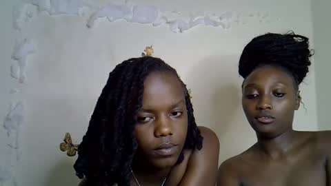 blue_savagee online show from December 2, 10:16 pm