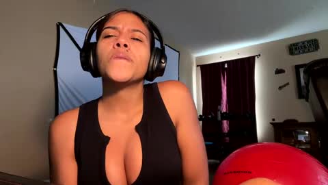 Snapshot of blueaby1 chatting on October 9, 8:07 pm blueaby1 online show from October 9, 8:07 pm