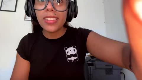 Snapshot of blueaby1 chatting on October 30, 3:13 pm blueaby1 online show from October 30, 3:13 pm