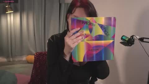 bluebeell online show from December 1, 5:01 am