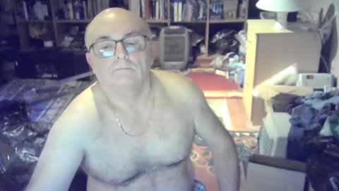 bluebox65 online show from December 4, 6:49 pm