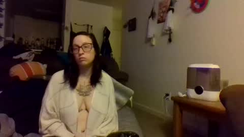 Blueeyedbeauty online show from November 8, 1:50 am