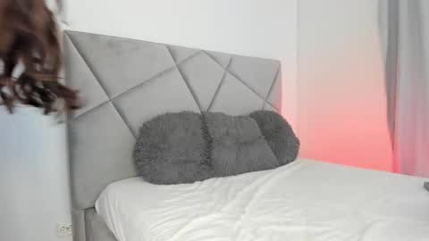 blueeyeslexxxy online show from March 1, 9:00 am