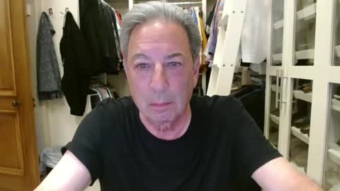 Snapshot of blueisles chatting on March 7, 2:25 am blueisles online show from March 7, 2:25 am