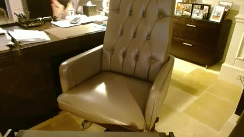 Snapshot of blueisles chatting on November 12, 12:44 am blueisles online show from November 12, 12:44 am