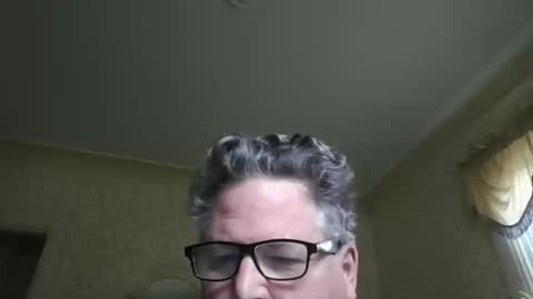 Snapshot of bluemoose70 chatting on May 31, 6:09 pm bluemoose70 online show from May 31, 6:09 pm