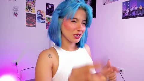 Snapshot of bluestar_taylenn chatting on November 8, 5:07 am Taylenna online show from November 8, 5:07 am