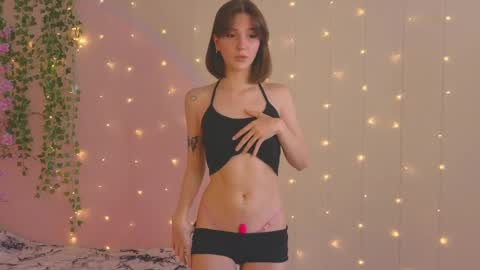 blush_and_breathe online show from May 24, 6:40 am