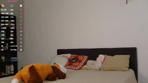 Kate online show from December 20, 9:27 am