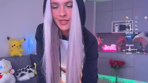 Snapshot of blush_mikki chatting on March 3, 7:43 am Mikki chan online show from March 3, 7:43 am