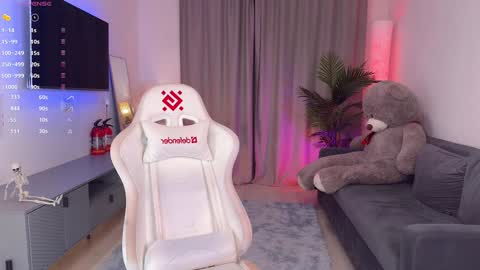 Snapshot of blush_mikki chatting on October 25, 11:51 am Mikki chan online show from October 25, 11:51 am