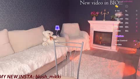 Snapshot of blush_mikki chatting on February 20, 3:12 pm Mikki chan online show from February 20, 3:12 pm