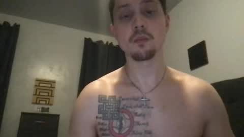 Snapshot of bmiichael327 chatting on February 8, 7:37 am bmiichael327 online show from February 8, 7:37 am