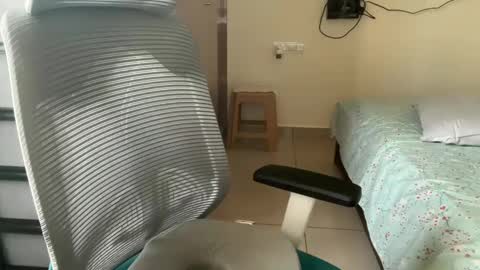 Snapshot of bmporn87 chatting on February 10, 10:31 am Horny Ben online show from February 10, 10:31 am