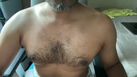 Snapshot of bmporn87 chatting on February 17, 12:05 pm Horny Ben online show from February 17, 12:05 pm