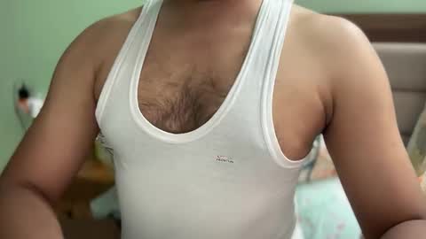 Snapshot of bmporn87 chatting on April 20, 9:45 am Horny Ben online show from April 20, 9:45 am