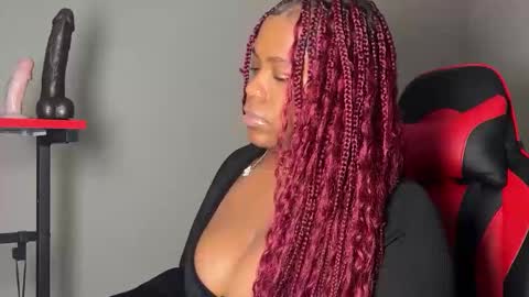 Snapshot of bnwo_goddess chatting on February 4, 2:45 pm online show from February 4, 2:45 pm