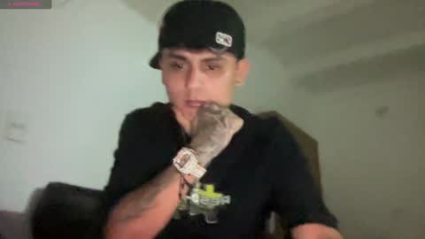 Snapshot of bob_pettersonn chatting on December 2, 4:53 am Bob  INDEPENDENT MODEL online show from December 2, 4:53 am