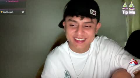 Snapshot of bob_pettersonn chatting on December 12, 5:10 am Bob  INDEPENDENT MODEL online show from December 12, 5:10 am