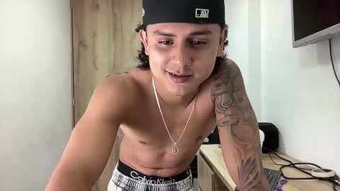 Snapshot of bob_pettersonn chatting on September 16, 2:12 am Bob  INDEPENDENT MODEL online show from September 16, 2:12 am