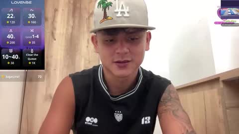 Bob  INDEPENDENT MODEL online show from March 8, 6:01 pm