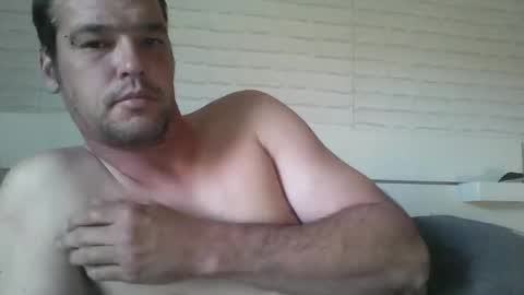 Snapshot of bobas19 chatting on October 6, 12:57 pm big36 online show from October 6, 12:57 pm