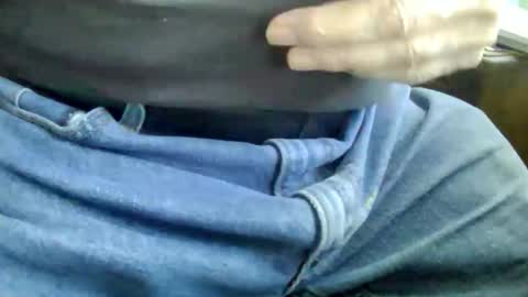 bobbie420_ online show from April 29, 1:43 am