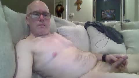 bobblehead31382 online show from January 13, 10:48 pm