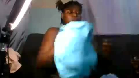 Snapshot of bobby_hottie chatting on July 21, 6:49 am bobby_hottie online show from July 21, 6:49 am