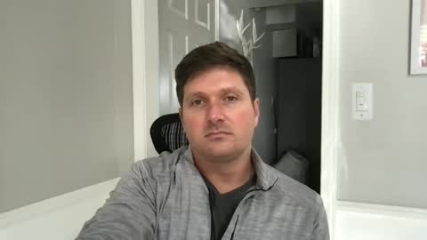 bobbylightfoot3 online show from February 6, 10:32 pm