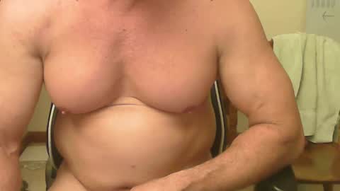 Snapshot of bobbym17 chatting on January 31, 7:45 pm bobbym17 online show from January 31, 7:45 pm