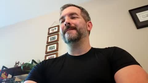Snapshot of bobchmw chatting on July 8, 8:46 pm Bobchmw online show from July 8, 8:46 pm